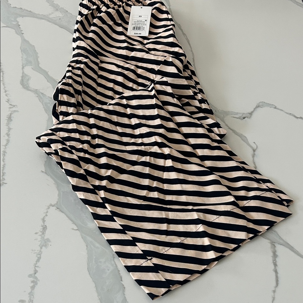 NWT women’s Striped Black and Cream Pants